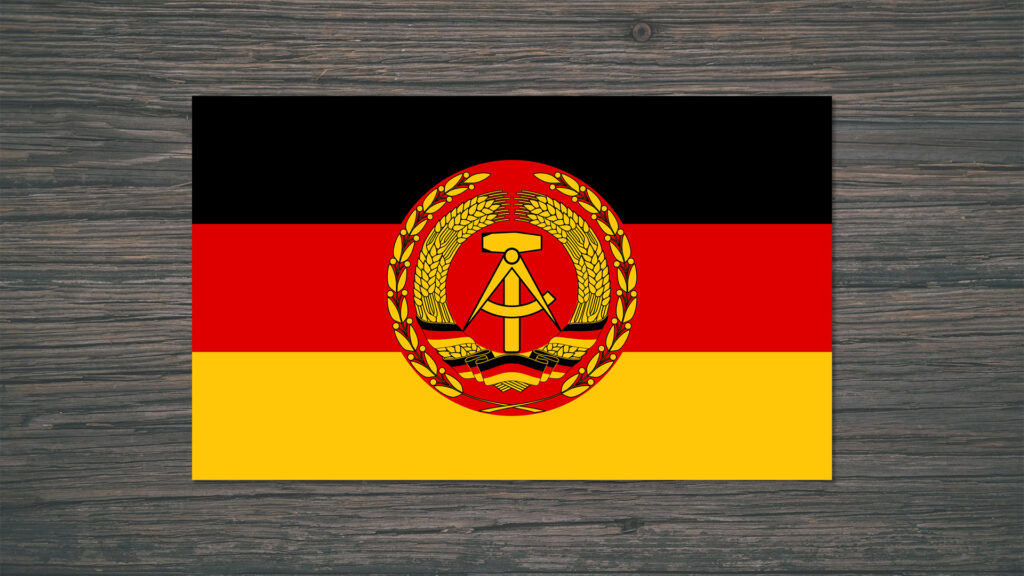 DDR:s flagga